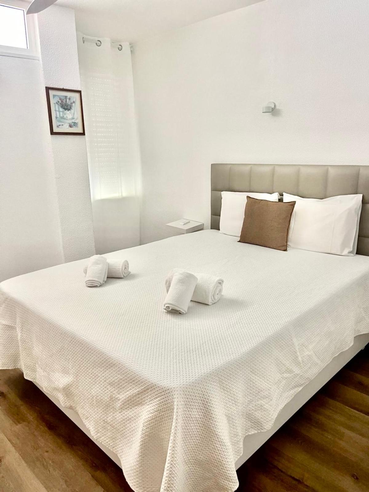 Top Ocean View Apartment - Amazing Sunset - Modern Style - Pool & 200M To Beach Portimão Δωμάτιο φωτογραφία