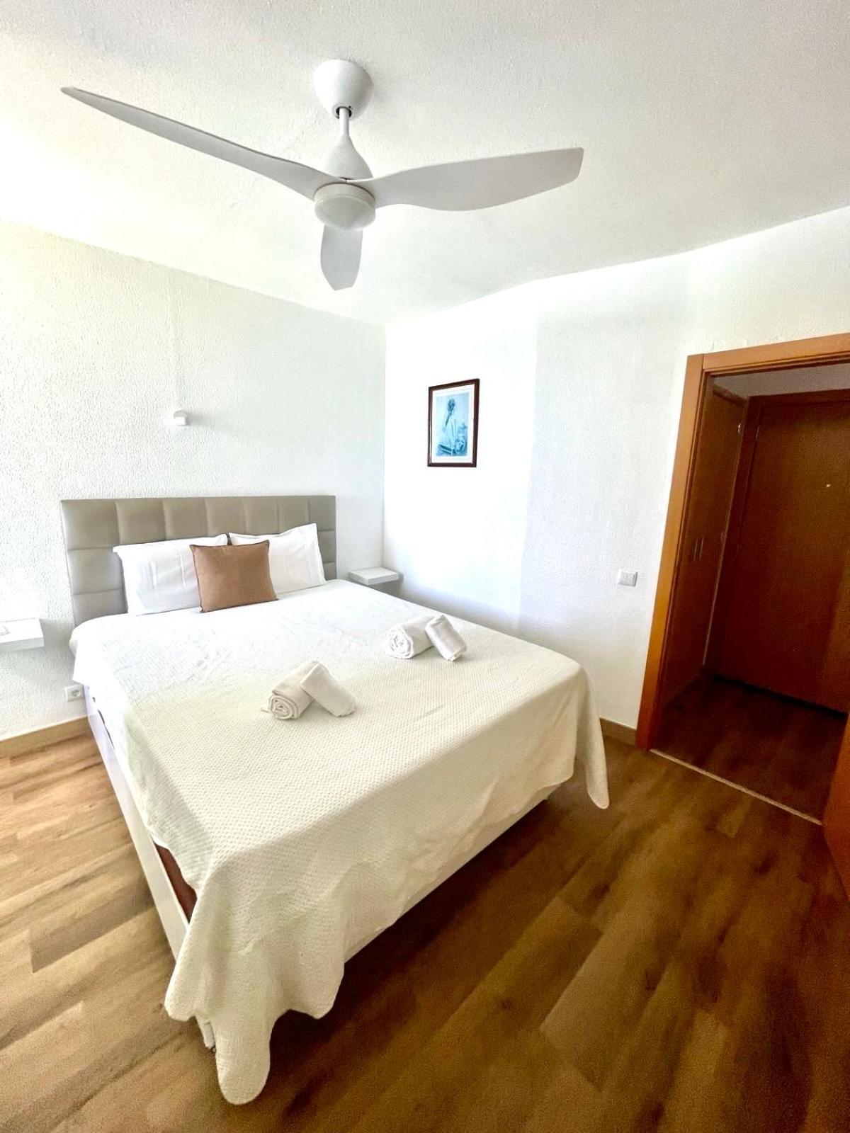 Top Ocean View Apartment - Amazing Sunset - Modern Style - Pool & 200M To Beach Portimão Δωμάτιο φωτογραφία
